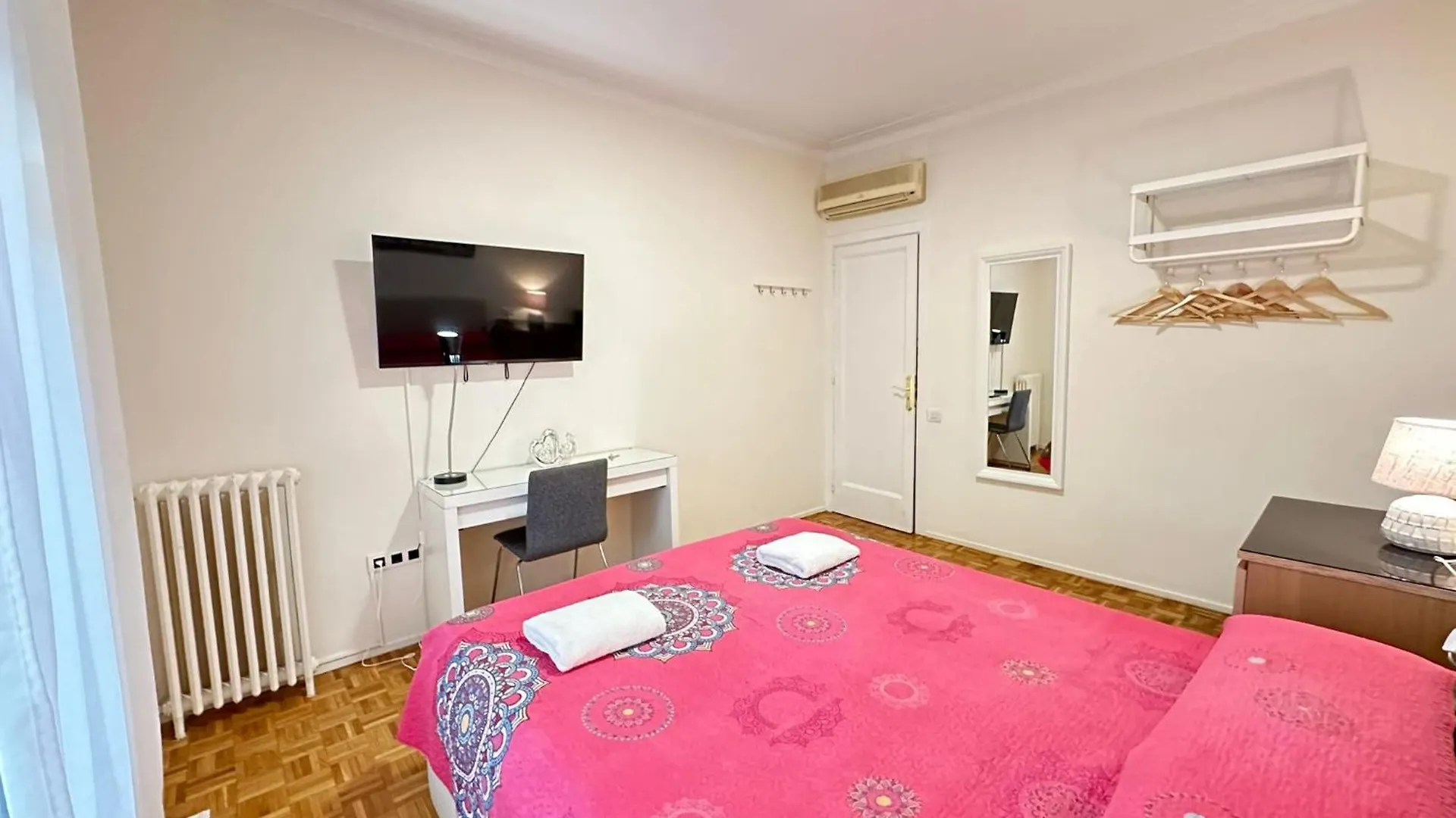 Rooms Villaroel Barcelona 0*,