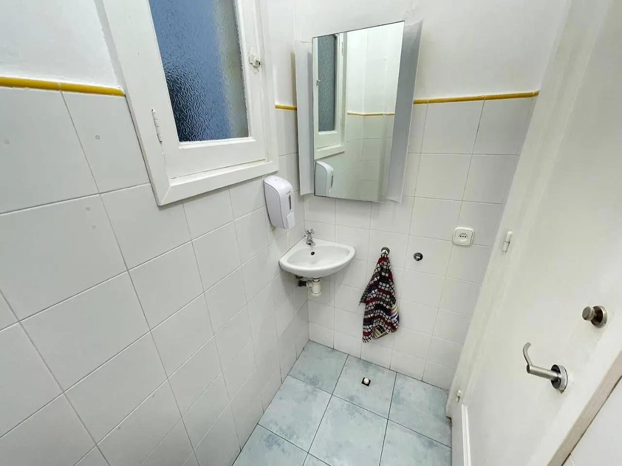Rooms Villaroel Barcelona 0*,