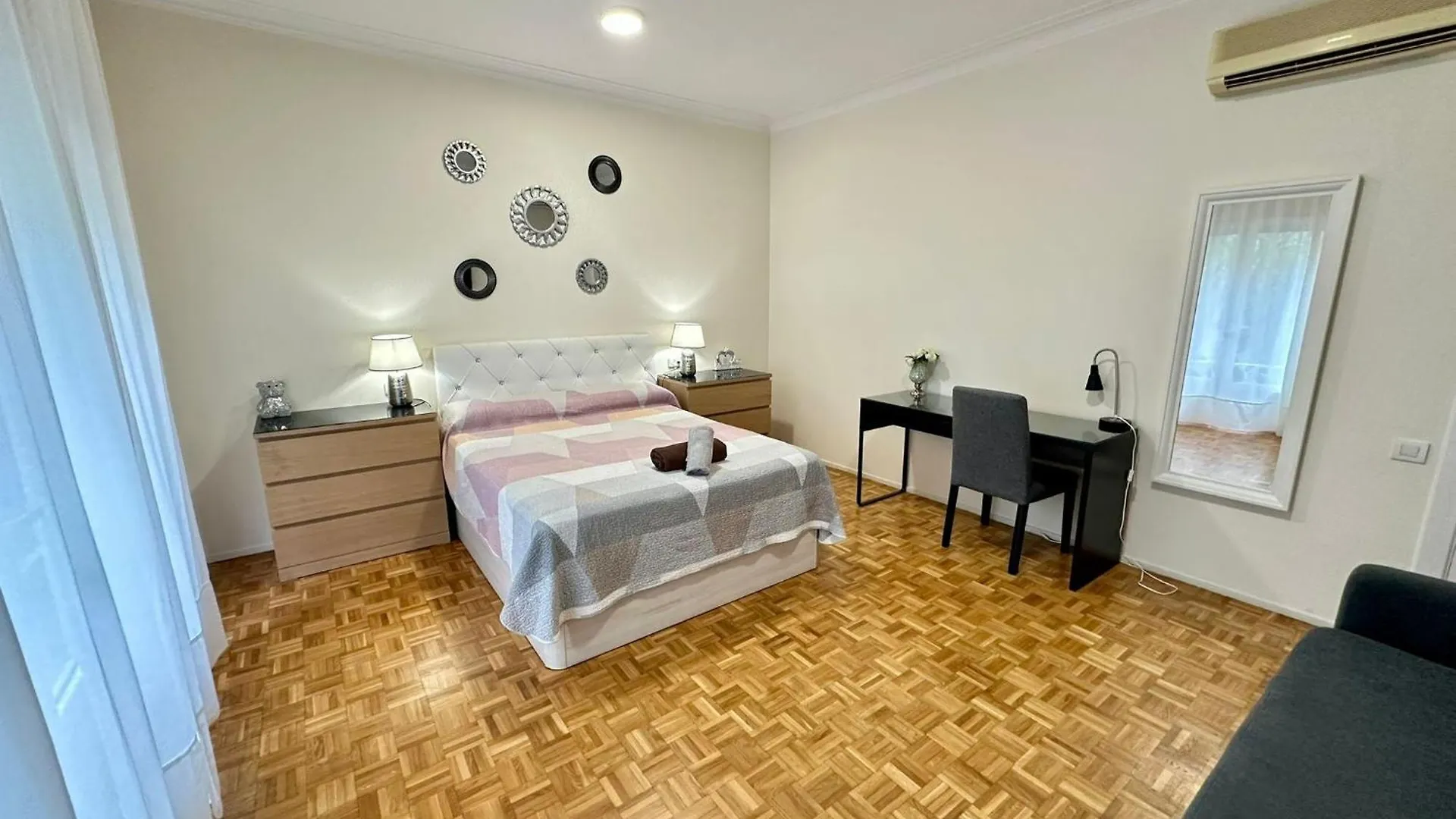 Bed & Breakfast Rooms Villaroel Barcelona Spanje