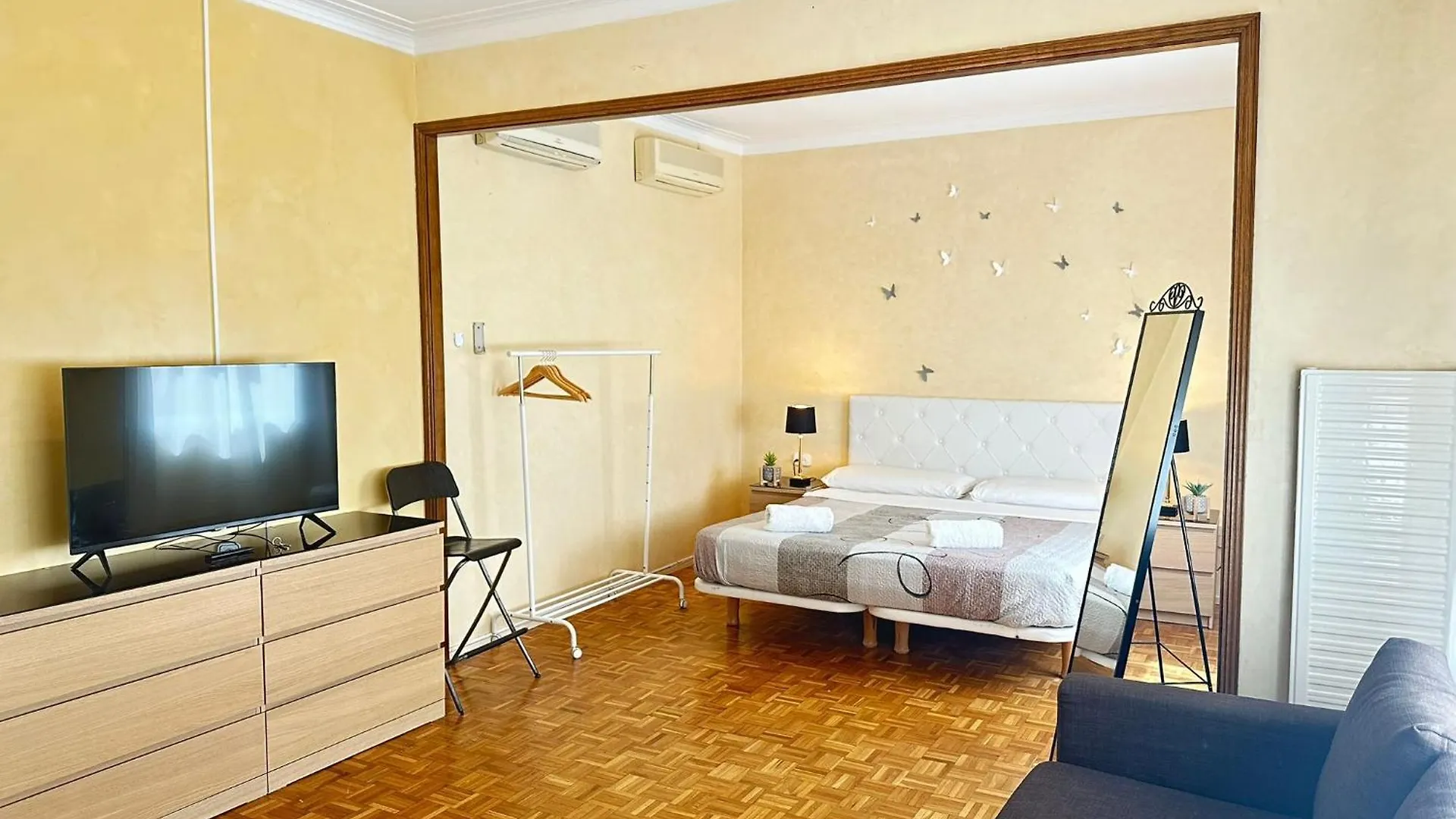 Rooms Villaroel Barcelona