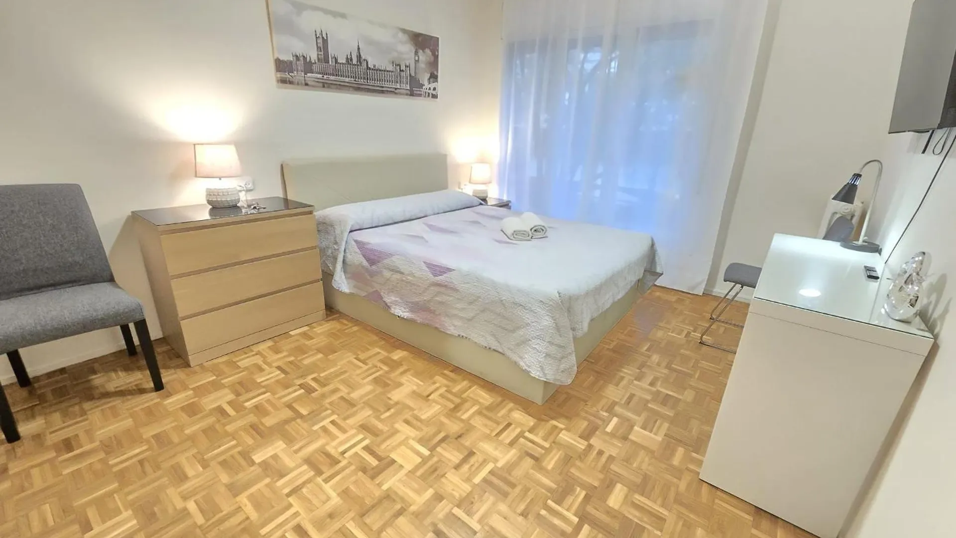 Rooms Villaroel Barcelona