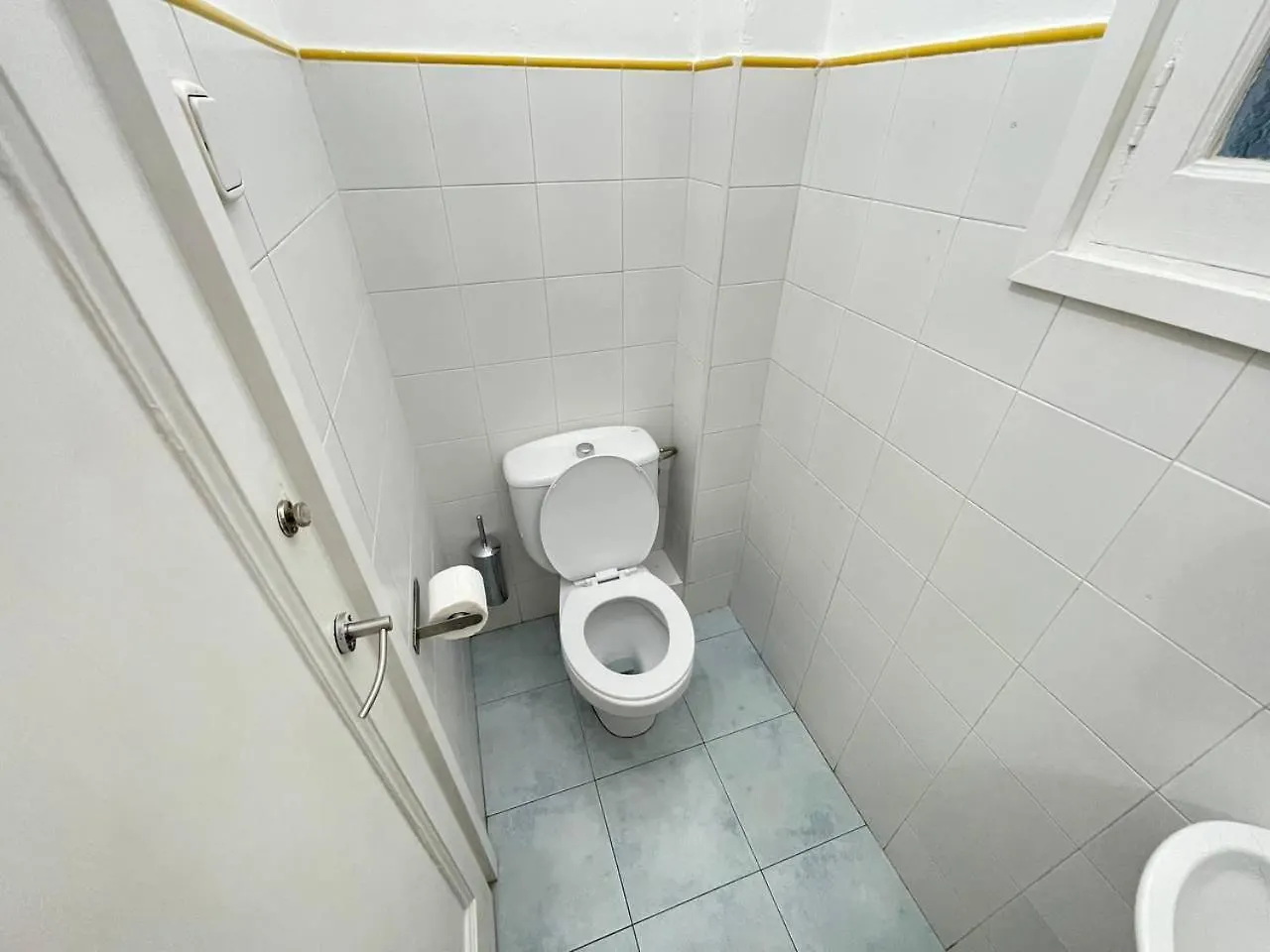 Rooms Villaroel Barcelona Bed & Breakfast